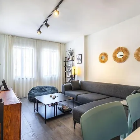 Lucky Apartment *